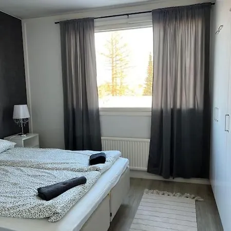 Kustaan Nelioe * Kokkola (Karleby)