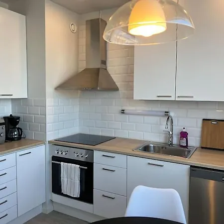 Kustaan Nelioe * Kokkola (Karleby)